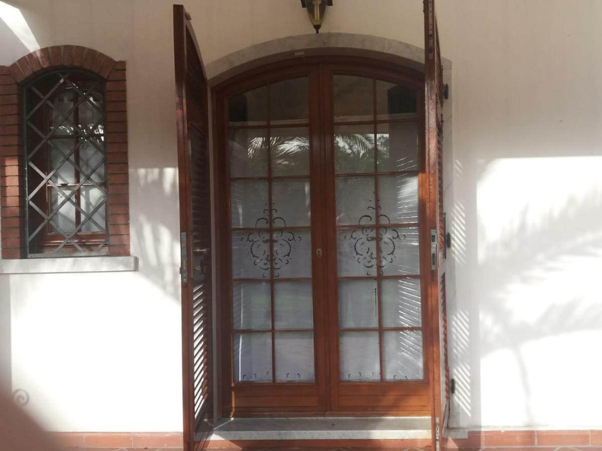 Da Adria Al Corvenale - Casa Vacanze Carrara - Villa Exteriör bild