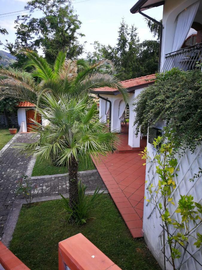 Da Adria Al Corvenale - Casa Vacanze Carrara - Villa Exteriör bild