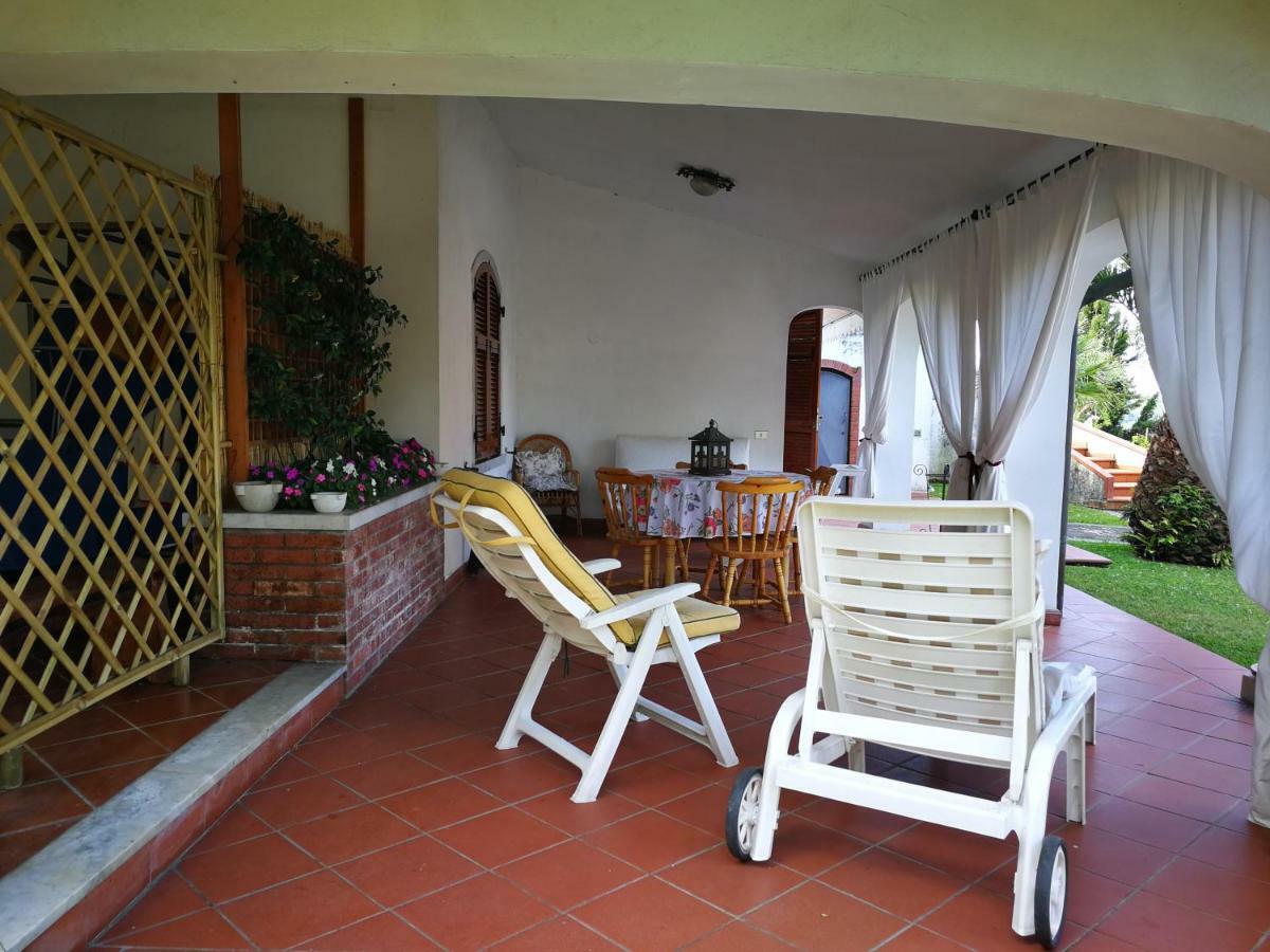 Da Adria Al Corvenale - Casa Vacanze Carrara - Villa Exteriör bild